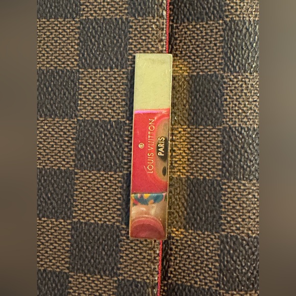 Louis Vuitton Favorite MM iDamier Ebene - No trades - Picture 13 of 13